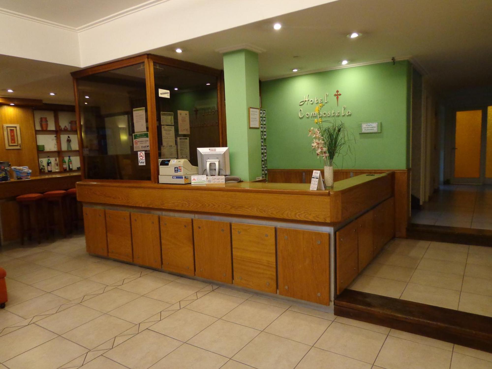 Hotel Compostela Мар-дель-Плата Экстерьер фото